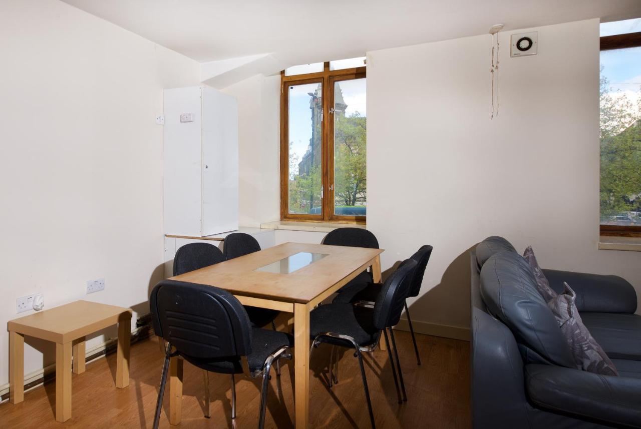 Liverpool City Centre Private Rooms Including Smart Tvs - With Shared Bathroom エクステリア 写真