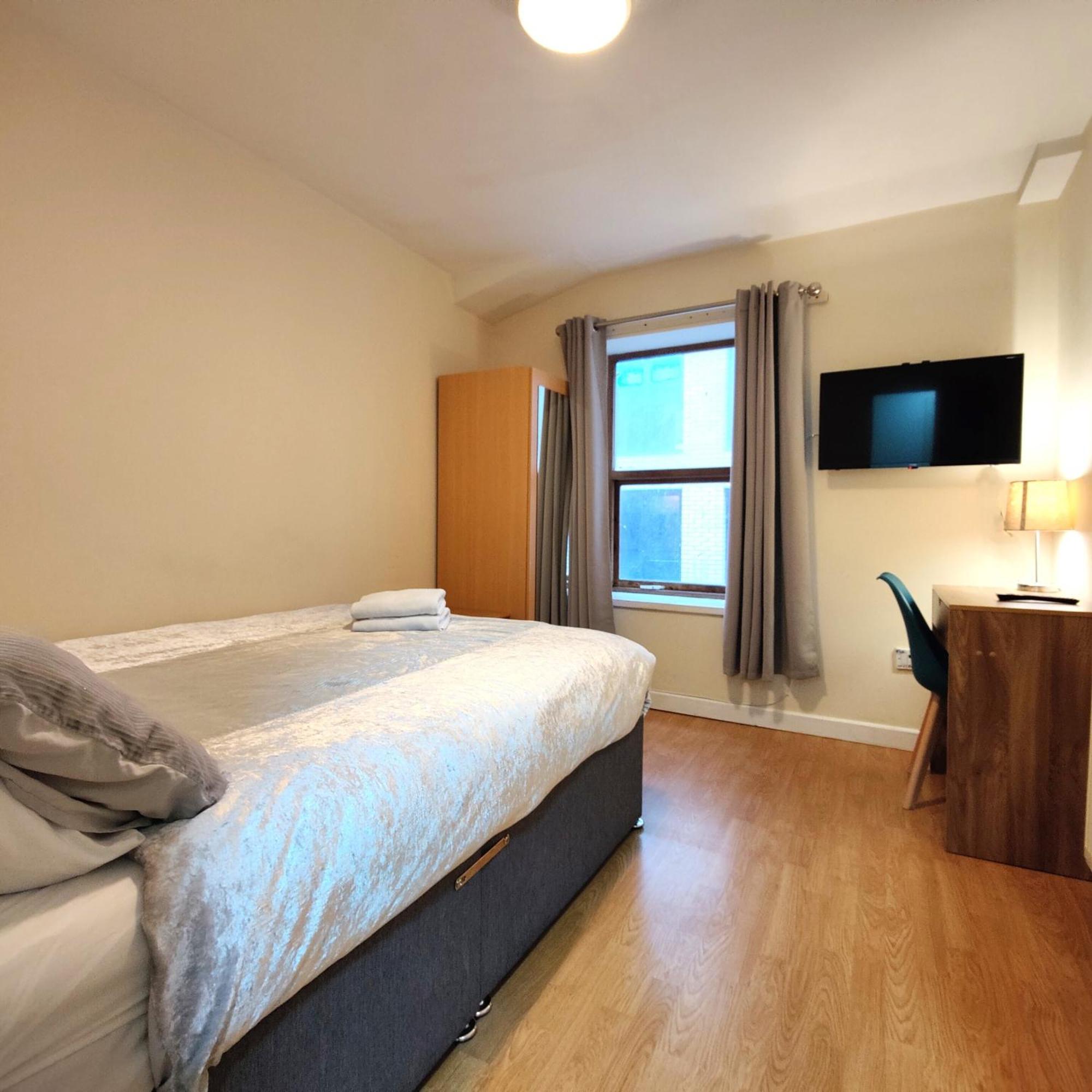 Liverpool City Centre Private Rooms Including Smart Tvs - With Shared Bathroom 部屋 写真