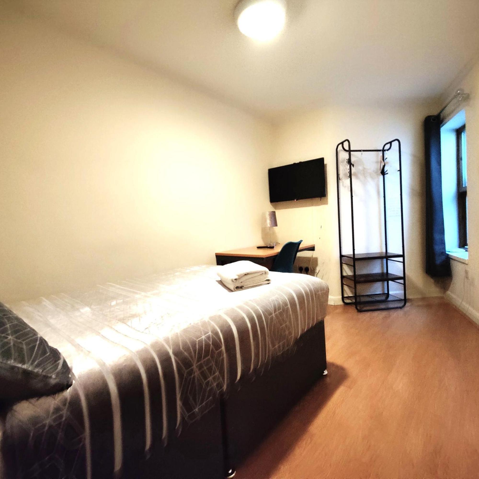 Liverpool City Centre Private Rooms Including Smart Tvs - With Shared Bathroom エクステリア 写真