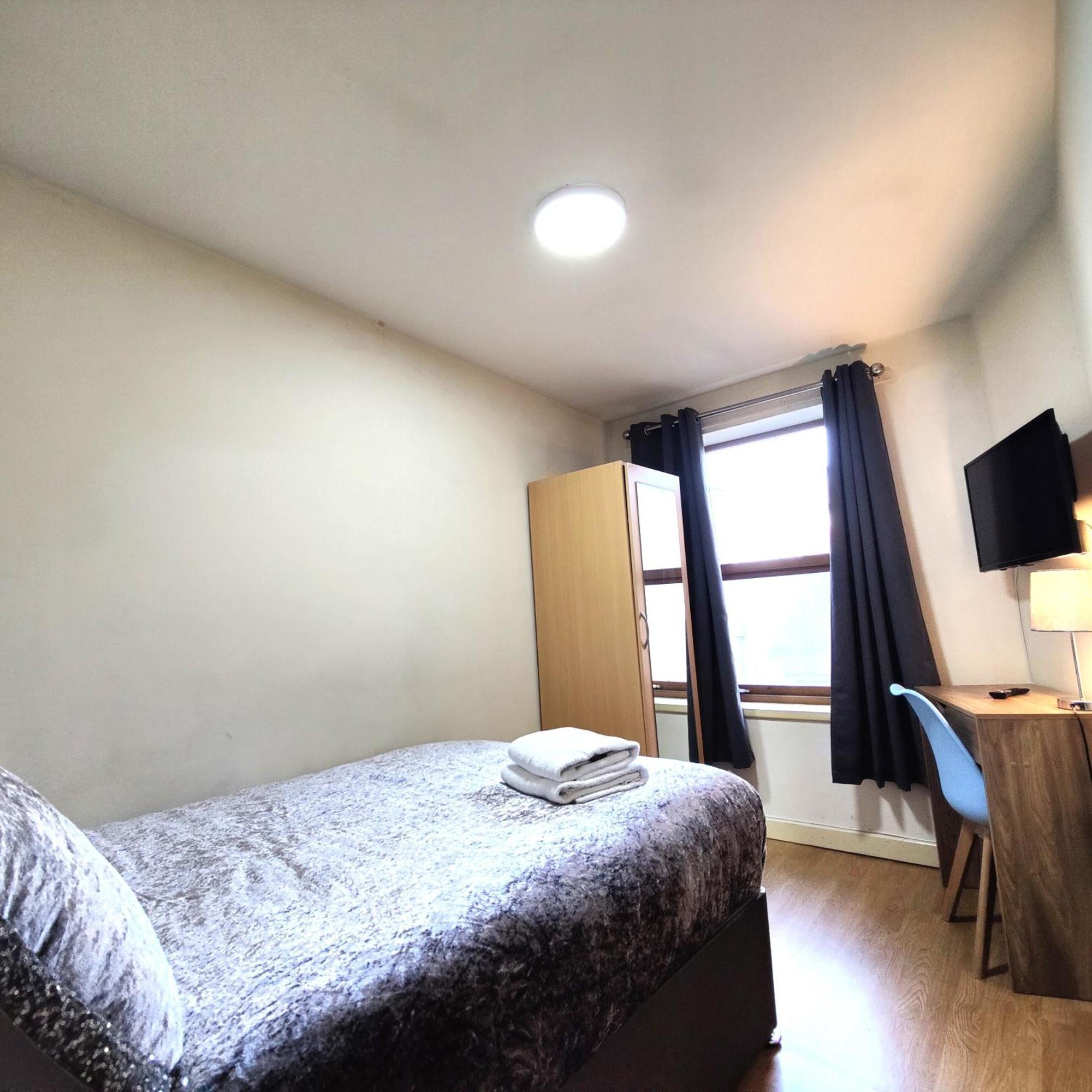 Liverpool City Centre Private Rooms Including Smart Tvs - With Shared Bathroom エクステリア 写真