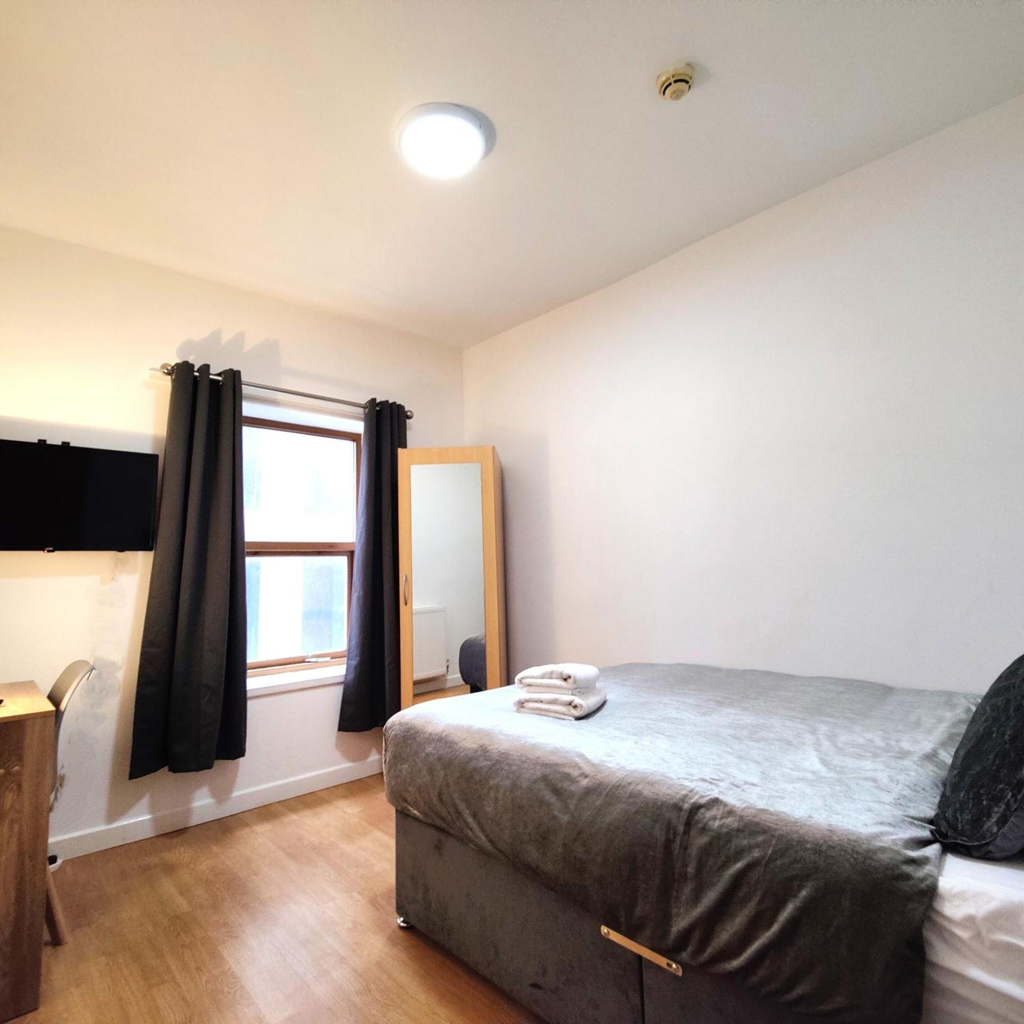 Liverpool City Centre Private Rooms Including Smart Tvs - With Shared Bathroom エクステリア 写真